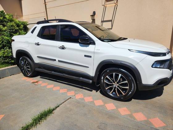 FIAT TORO 2.0 16V TURBO DIESEL ULTRA 4WD AT9